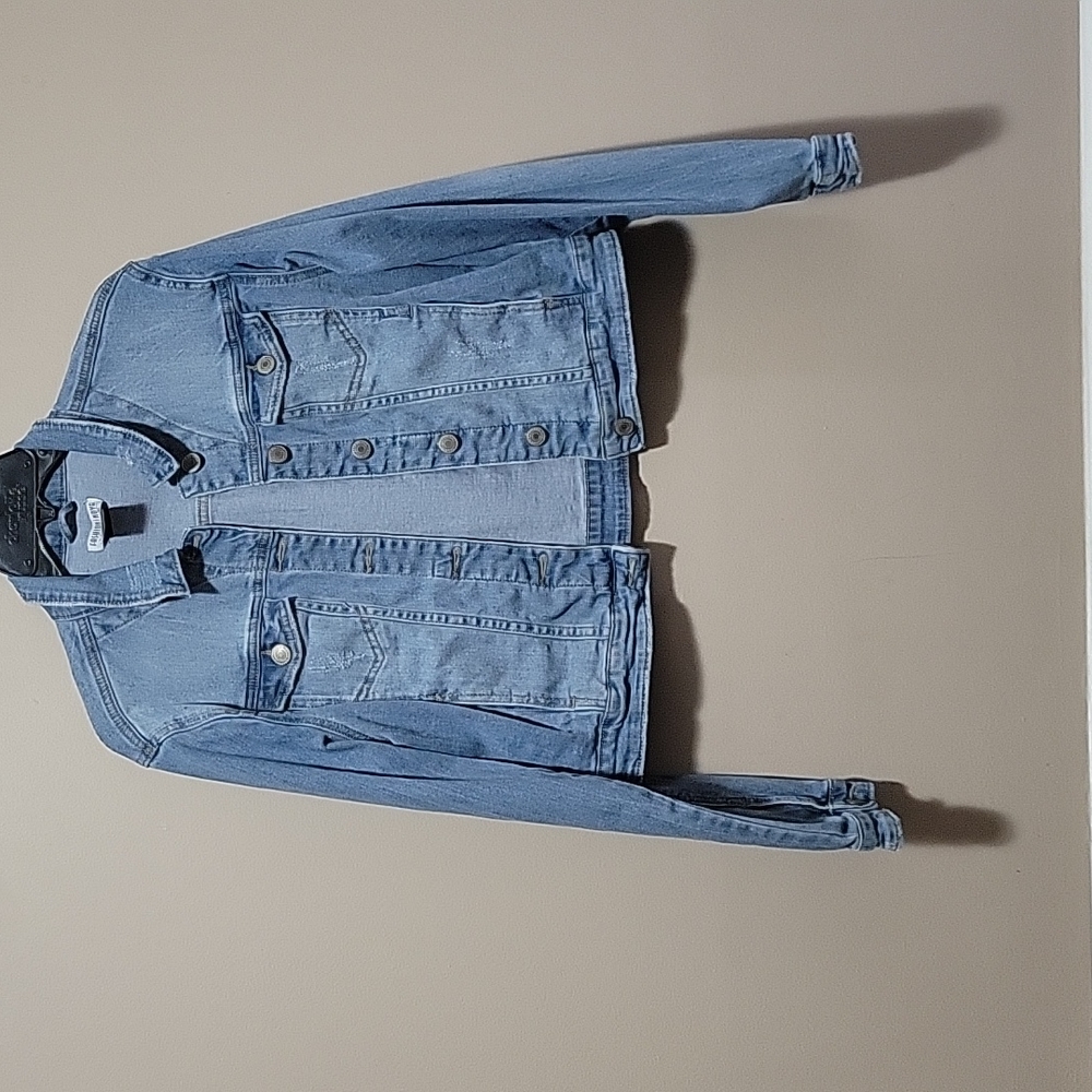 Distressed cropped denim jacket
